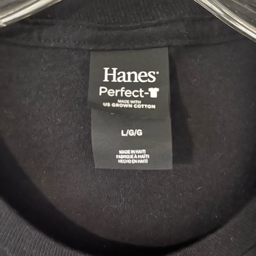 Hanes Black Graphic Babyface Tee with Gold Portrait - Picture 2 of 6
